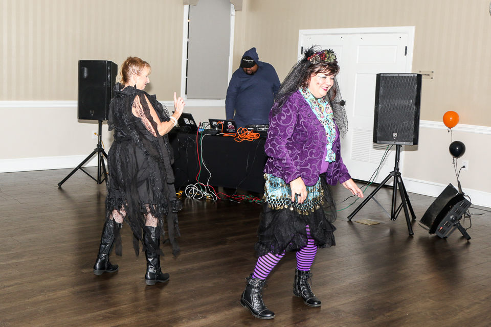 Meeting Place Mission Halloween Party_Morganton Community House 2019-9154.JPG